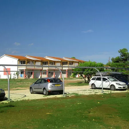 Camping Kaa Ela.11 *
